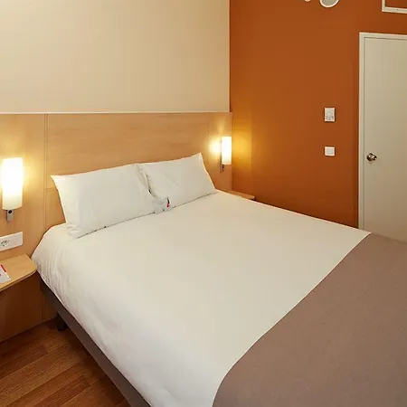 Ξενοδοχείο Ibis 3*